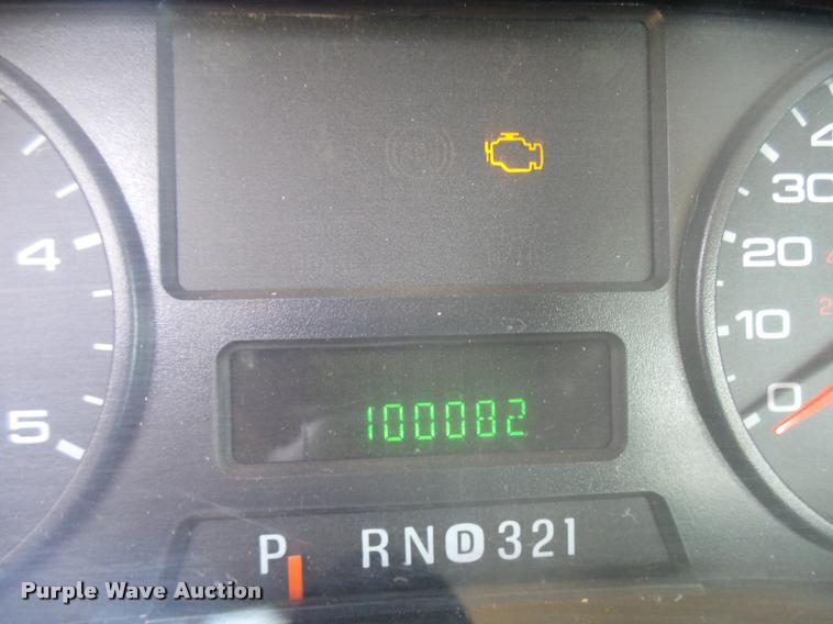 image for item DB2493 2006 Ford F350 Super Duty Crew Cab pickup truck