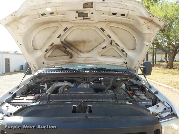 image for item DB2493 2006 Ford F350 Super Duty Crew Cab pickup truck