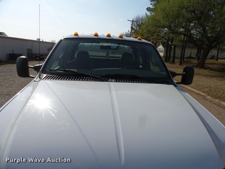 image for item DB2493 2006 Ford F350 Super Duty Crew Cab pickup truck