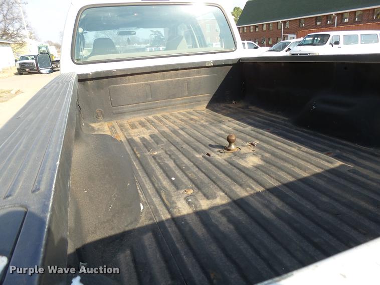 image for item DB2493 2006 Ford F350 Super Duty Crew Cab pickup truck