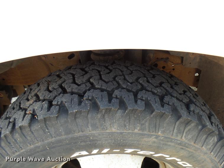 image for item DB2493 2006 Ford F350 Super Duty Crew Cab pickup truck