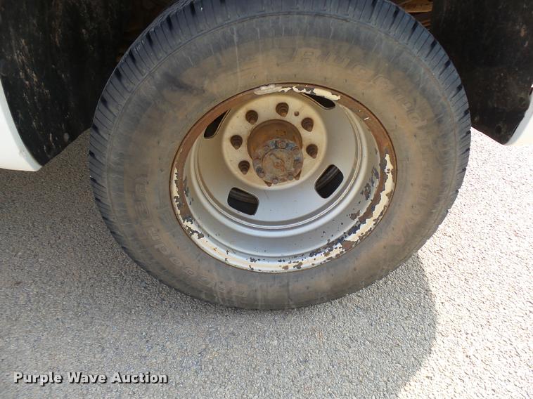 image for item DB2493 2006 Ford F350 Super Duty Crew Cab pickup truck