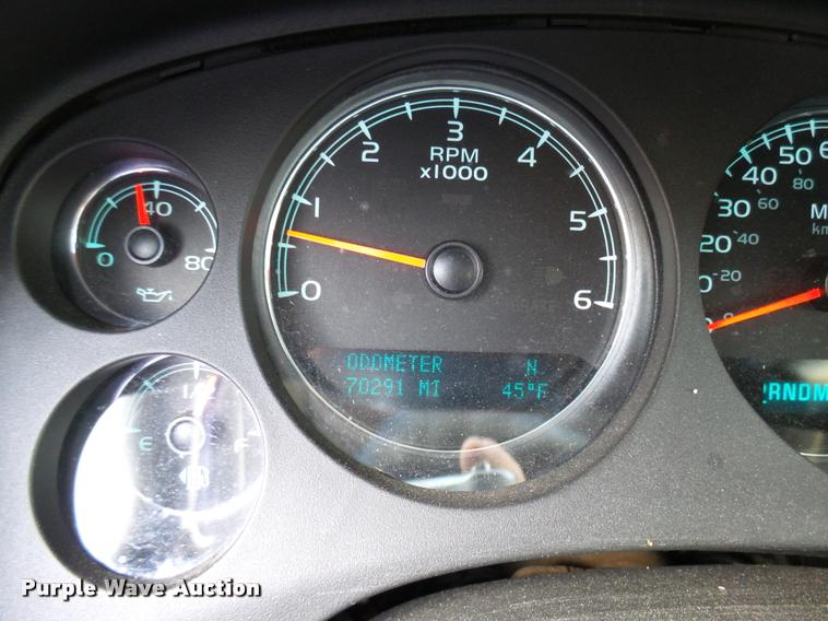 image for item DB2494 2011 Chevrolet Tahoe Police SUV