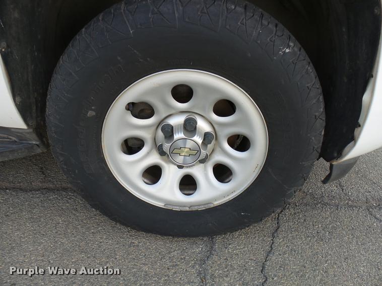 image for item DB2494 2011 Chevrolet Tahoe Police SUV