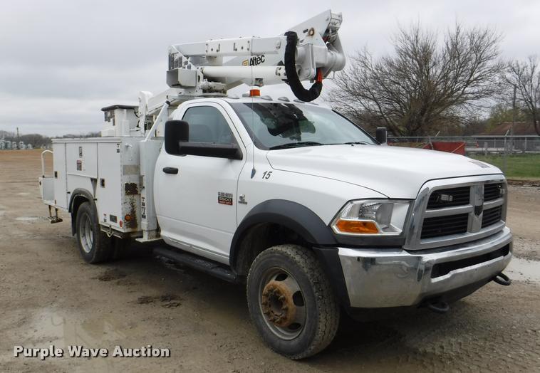 image for item DB3876 2012 Dodge Ram 5500 service truck