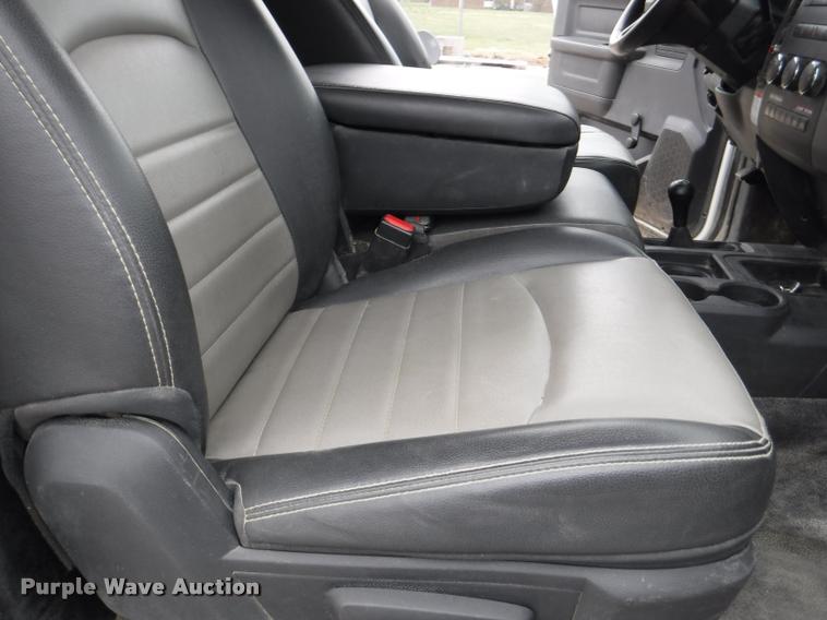 image for item DB3876 2012 Dodge Ram 5500 service truck