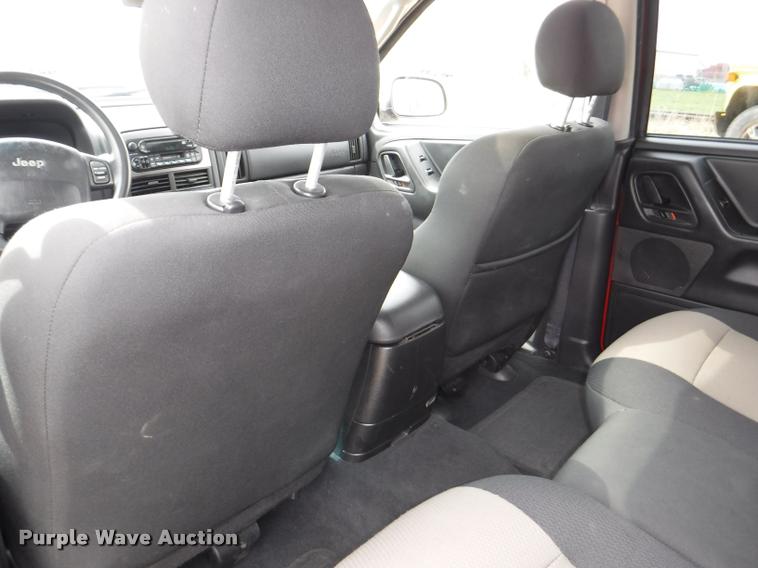 image for item DB3881 2004 Jeep Grand Cherokee Laredo Rocky Mountain Edition SUV