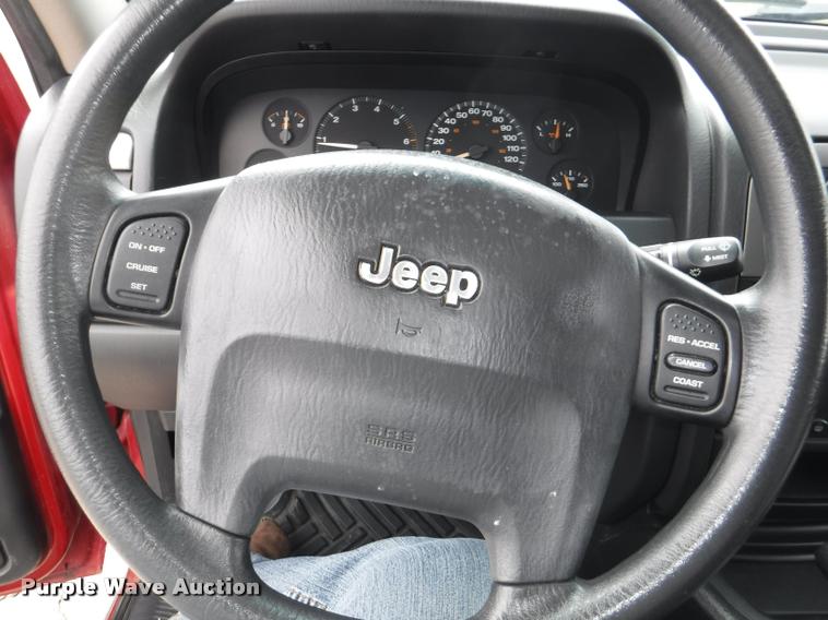 image for item DB3881 2004 Jeep Grand Cherokee Laredo Rocky Mountain Edition SUV