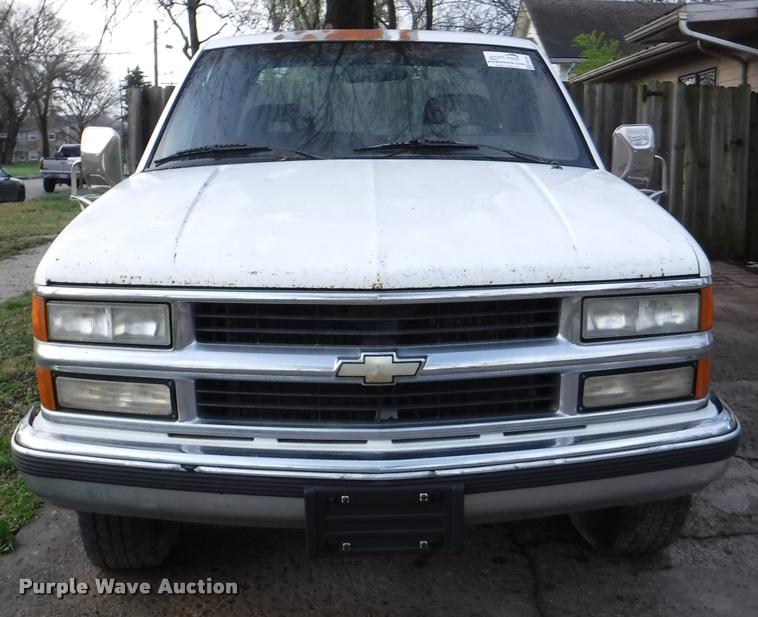 image for item DB3884 1994 Chevrolet 2500HD Ext. Cab pickup truck