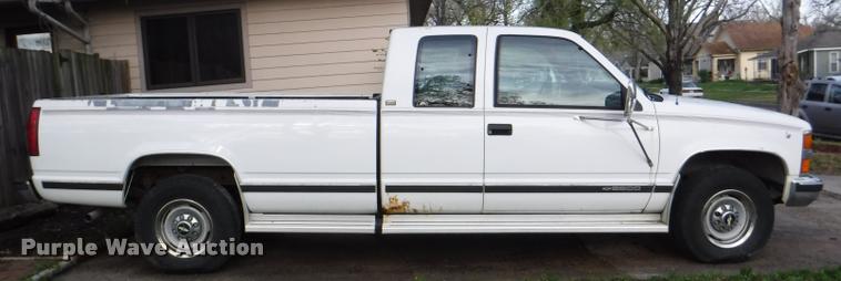 image for item DB3884 1994 Chevrolet 2500HD Ext. Cab pickup truck