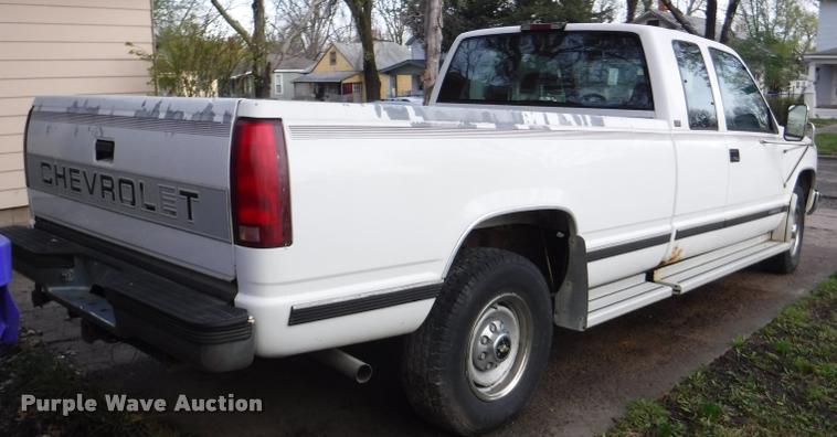 image for item DB3884 1994 Chevrolet 2500HD Ext. Cab pickup truck
