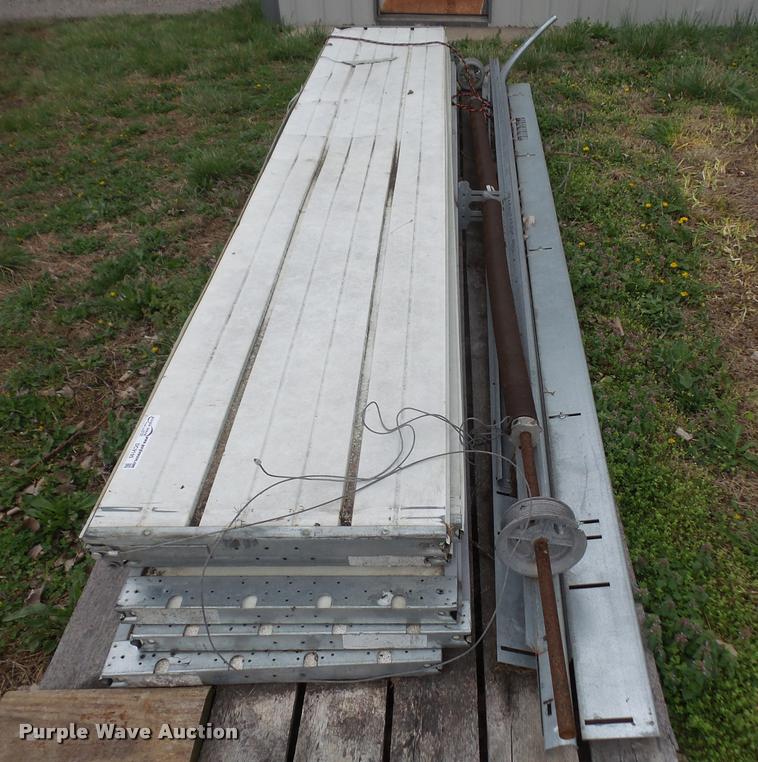 image for item DC9195 Insulated garage door