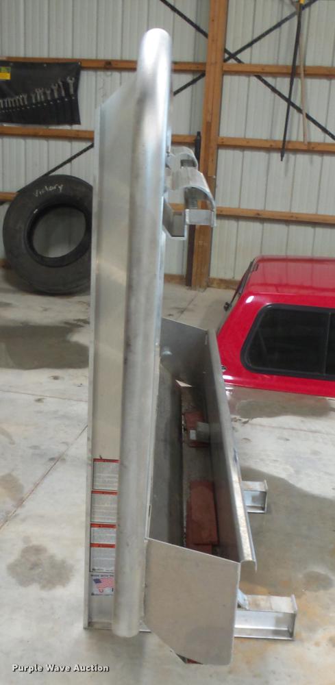 image for item DI9594 Merritt aluminum semi headache rack