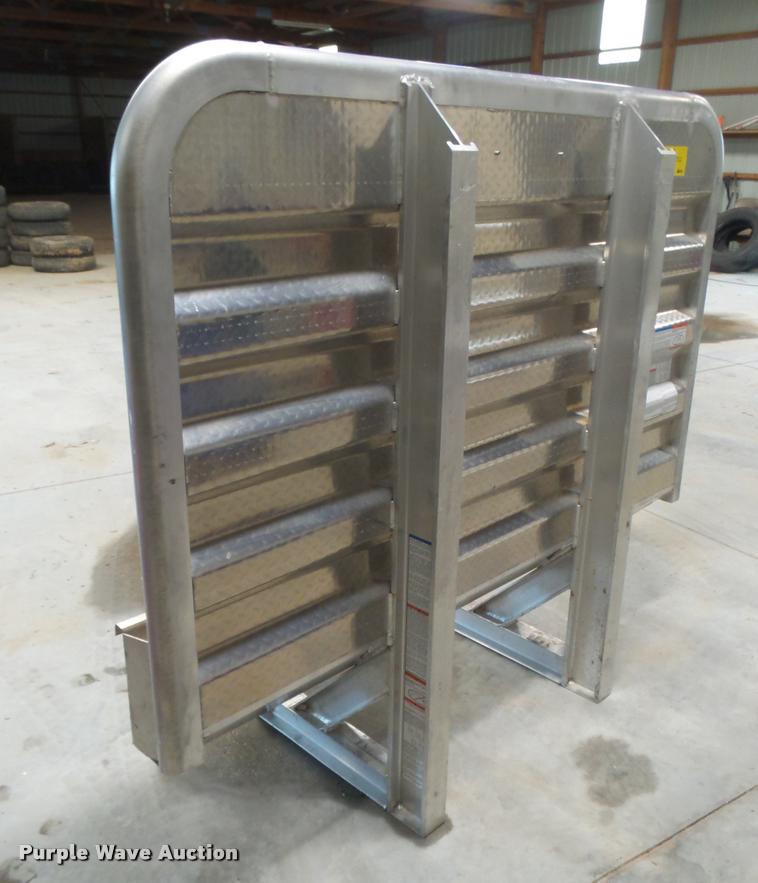 image for item DI9594 Merritt aluminum semi headache rack