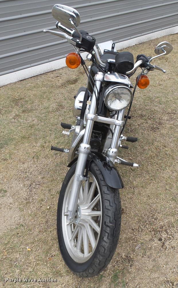 image for item DI9704 1998 Harley Davidson XLH 883 Sportster motorcycle