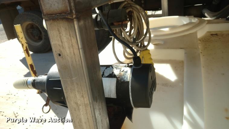 image for item DI9758 1999 Sprayer Specialties salt brine mixer