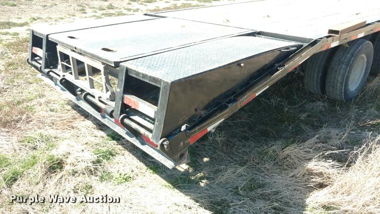 image for item DI9767 2013 Travalong equipment trailer