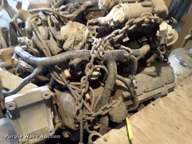 image for item DJ9756 Ford 460 EFI gas engine