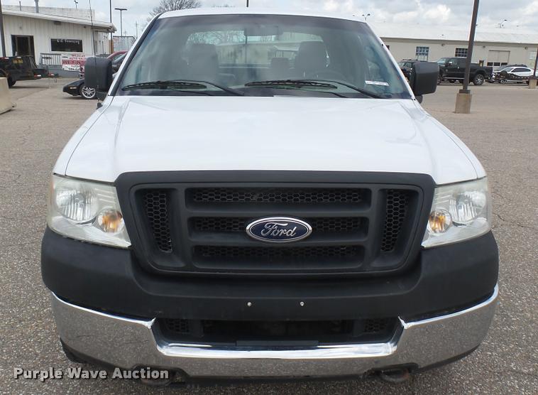 image for item DS9167 2005 Ford F150 SuperCab pickup truck
