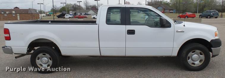 image for item DS9167 2005 Ford F150 SuperCab pickup truck