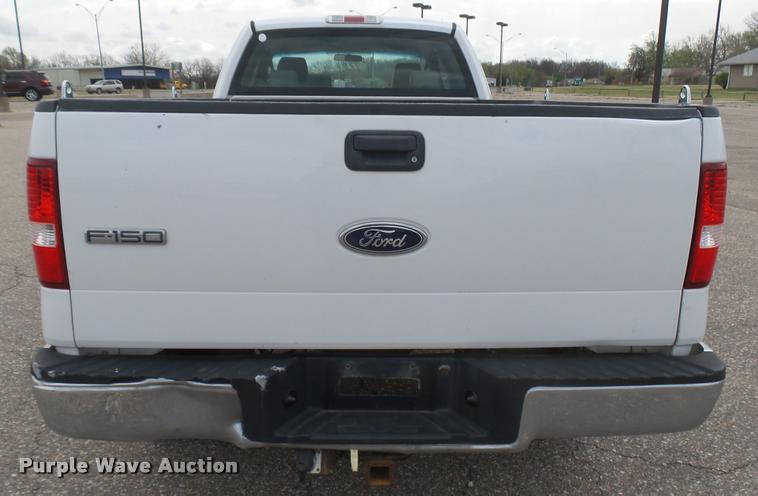 image for item DS9167 2005 Ford F150 SuperCab pickup truck
