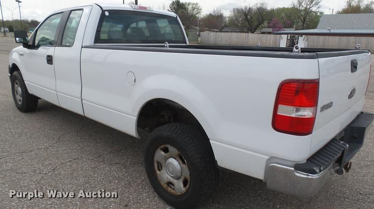 image for item DS9167 2005 Ford F150 SuperCab pickup truck