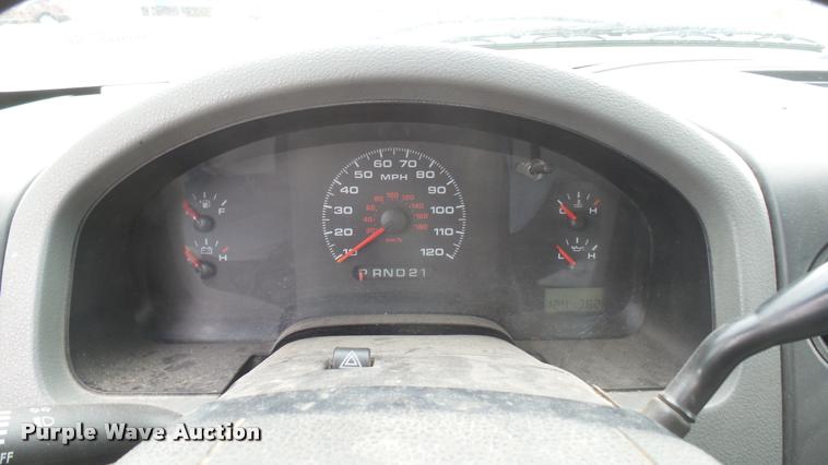 image for item DS9167 2005 Ford F150 SuperCab pickup truck