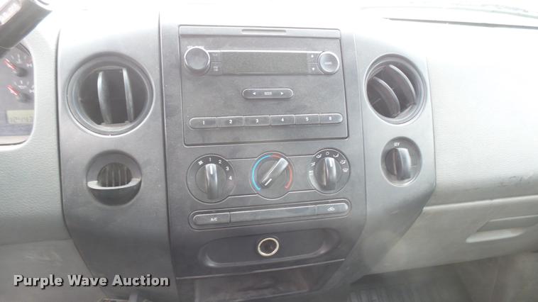 image for item DS9167 2005 Ford F150 SuperCab pickup truck