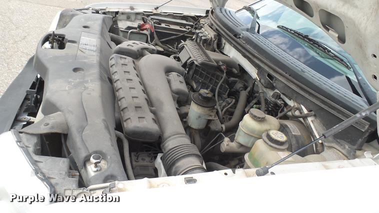 image for item DS9167 2005 Ford F150 SuperCab pickup truck