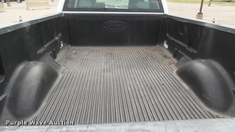 image for item DS9167 2005 Ford F150 SuperCab pickup truck