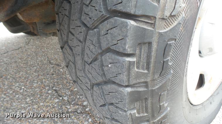 image for item DS9167 2005 Ford F150 SuperCab pickup truck