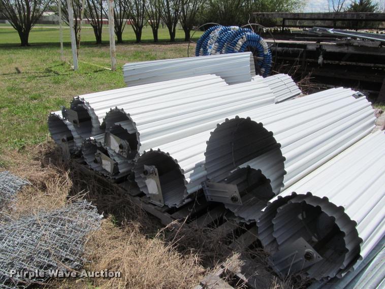 image for item DT9184 Approximately 10 roll up garage doors