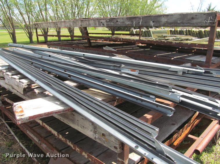 image for item DT9184 Approximately 10 roll up garage doors