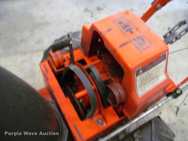 image for item DT9211 Gilson 553232 snow blower