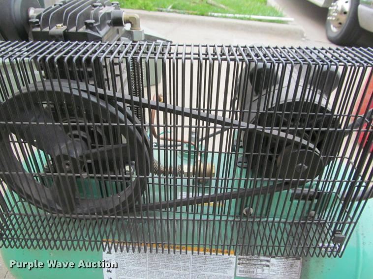 image for item DT9214 Speedaire 1NNF6 air compressor