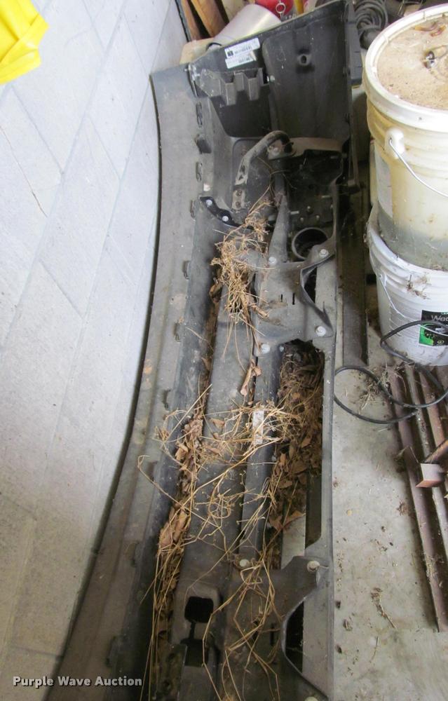 image for item DT9215 (2) 2012 Chevrolet 1500 front bumpers