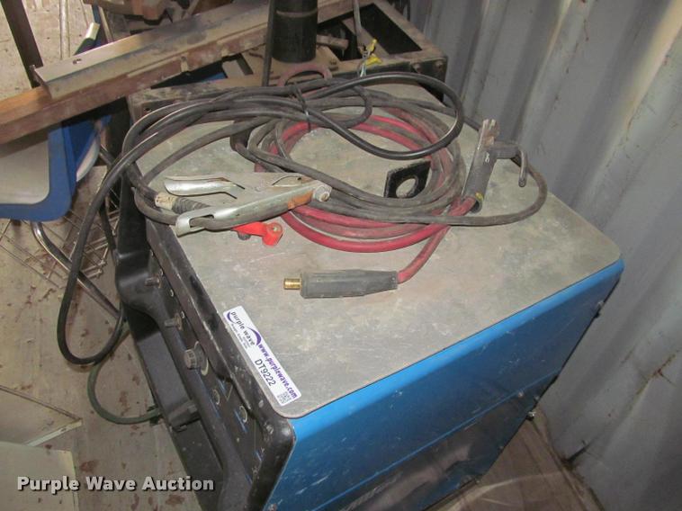 image for item DT9222 (2) Miller Electric Syncrowave 250 DX tig welders