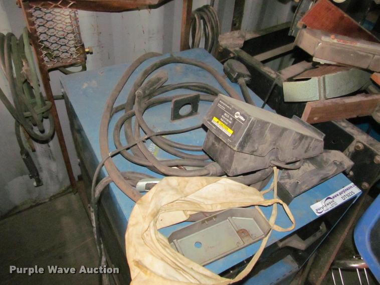 image for item DT9225 (2) Miller Electric welders
