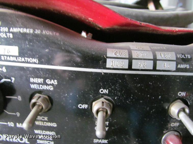 image for item DT9229 (3) Lincoln Electric welders