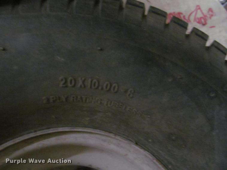 image for item DT9516 Grasshopper 7210 lawn mower