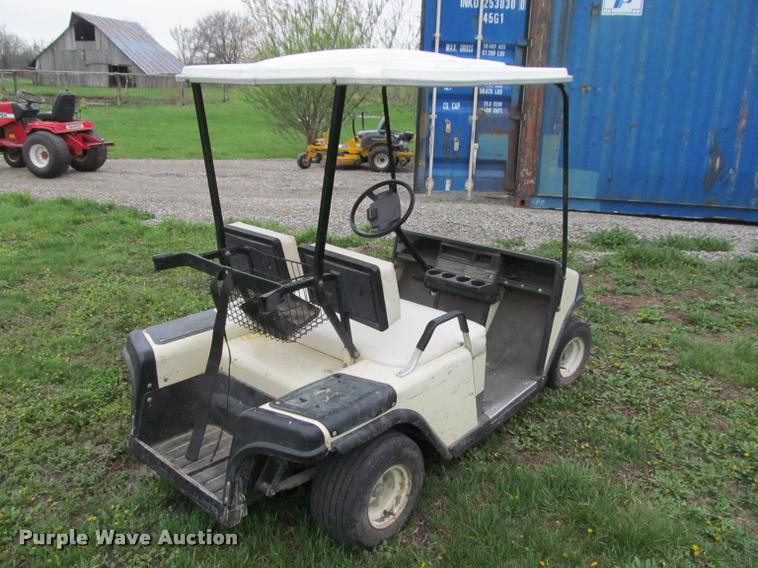 image for item DT9517 Ez-go golf cart