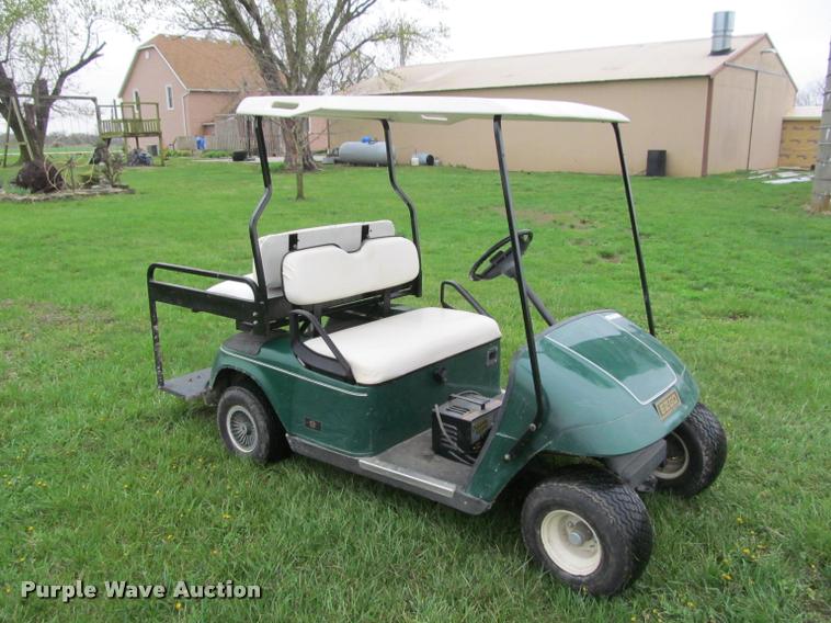 image for item DT9518 Ez-go golf cart