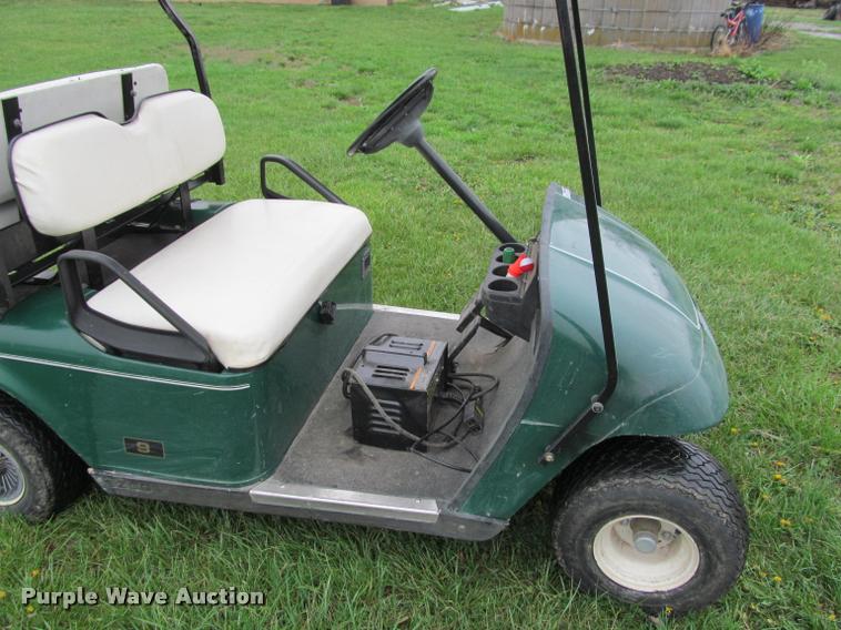 image for item DT9518 Ez-go golf cart