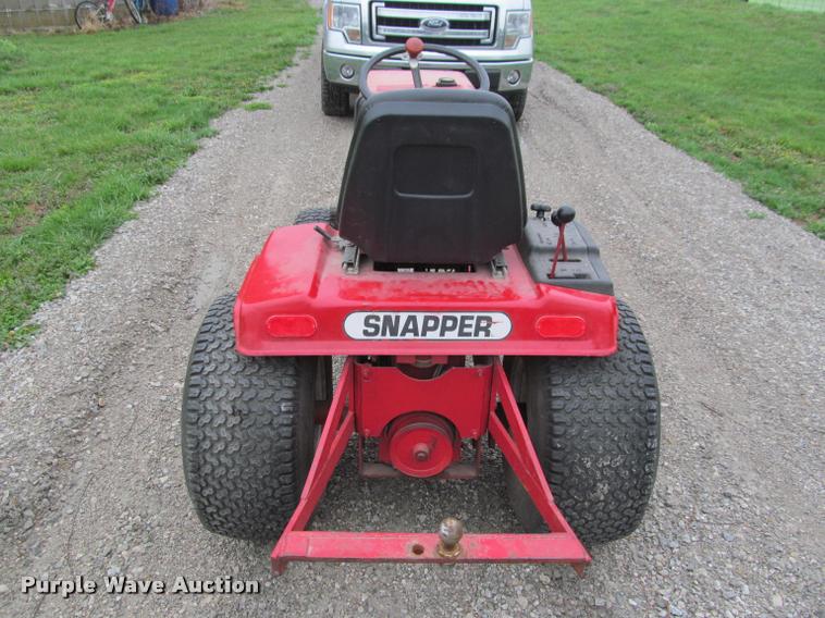image for item DT9519 Snapper 1855A lawn tractor
