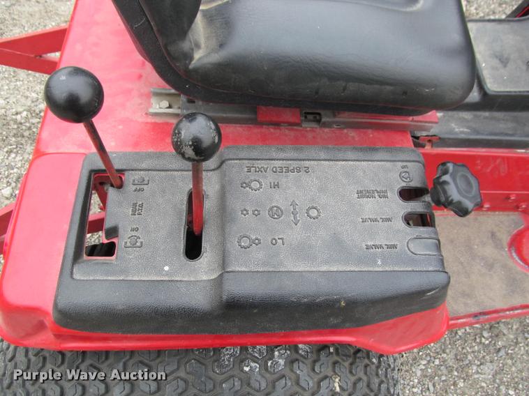 image for item DT9519 Snapper 1855A lawn tractor