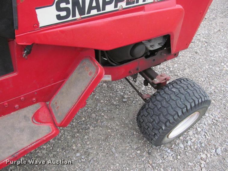 image for item DT9519 Snapper 1855A lawn tractor