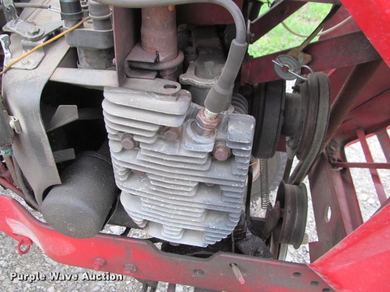 image for item DT9519 Snapper 1855A lawn tractor