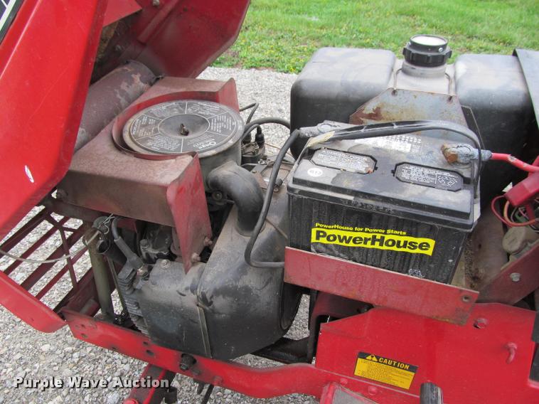 image for item DT9519 Snapper 1855A lawn tractor