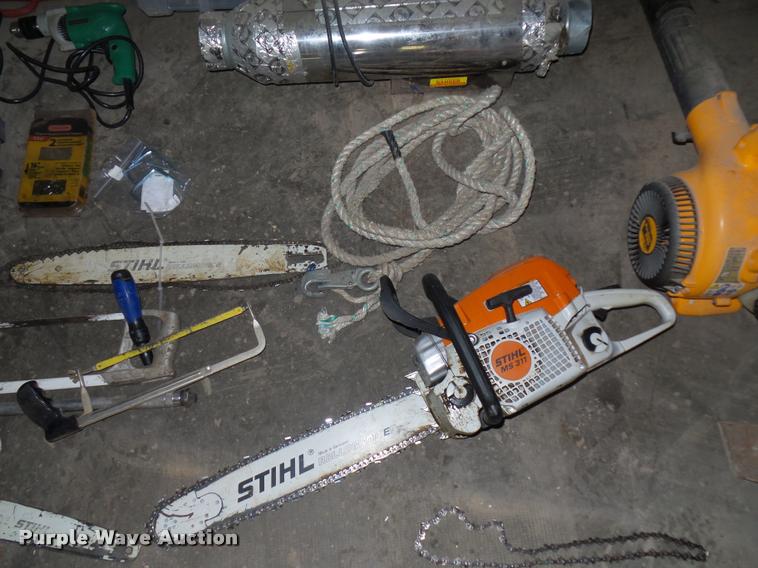 image for item J1521 Lawn and garden equipment