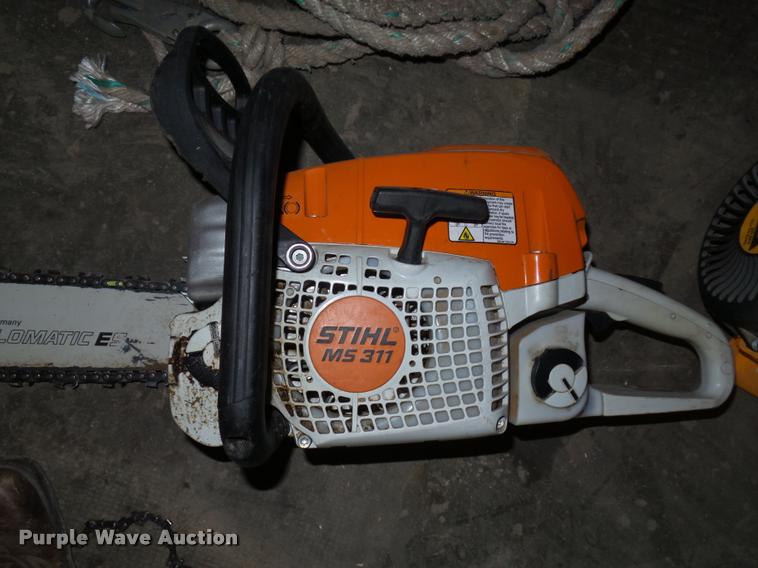 image for item J1521 Lawn and garden equipment